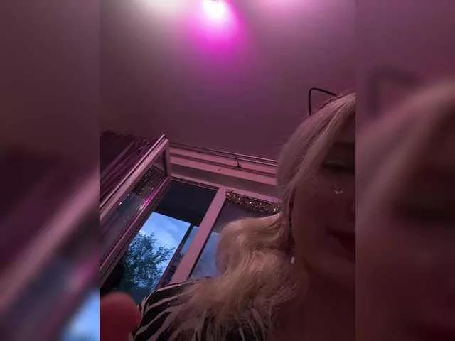 Freechat -Angelina1- on BongaCams