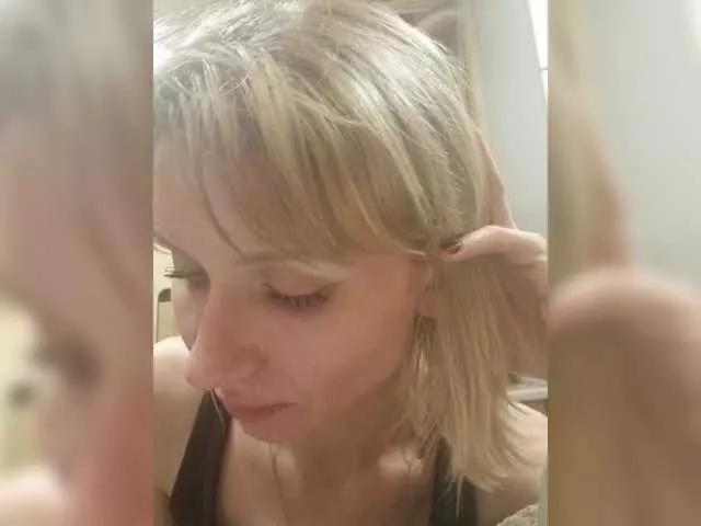 Offline -KittY- on BongaCams