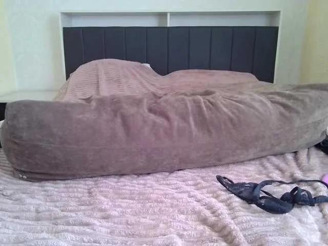 Offline Adel0299 on BongaCams