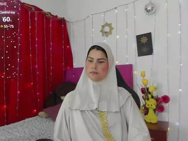 Offline AishaAmin on BongaCams