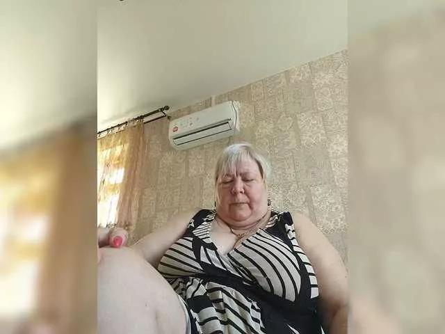 Offline Alena61 on BongaCams