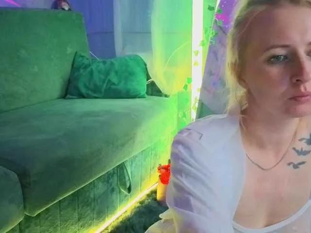 Offline AlEnKa3112 on BongaCams