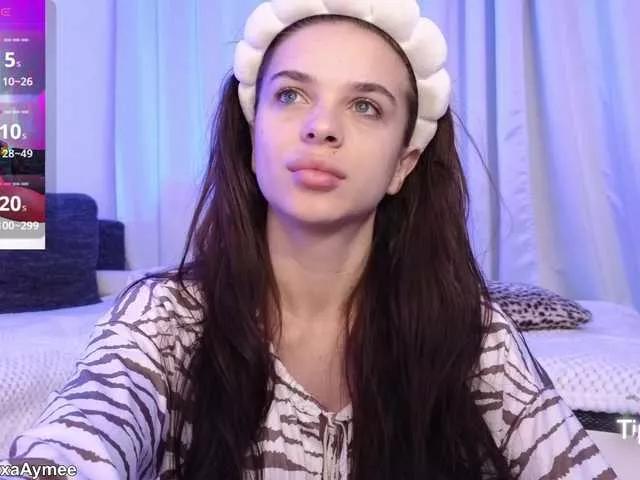 Offline AlexaAimee on BongaCams