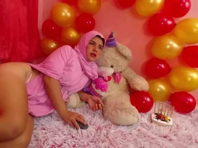 Offline AliaAsad on BongaCams