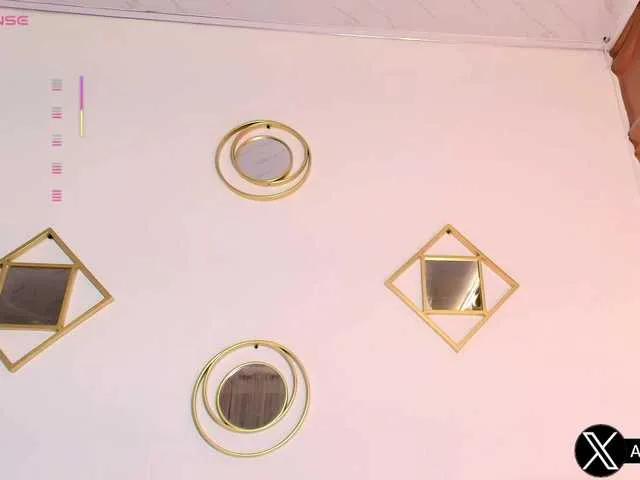 Offline Aliceowenn on BongaCams