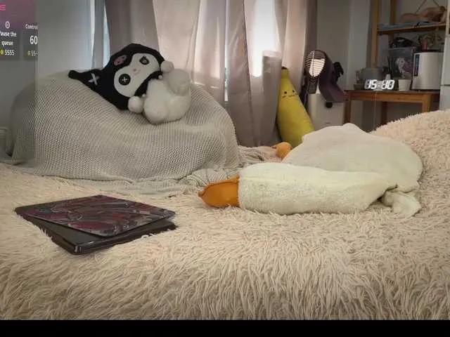 Freechat AliceSlim on BongaCams