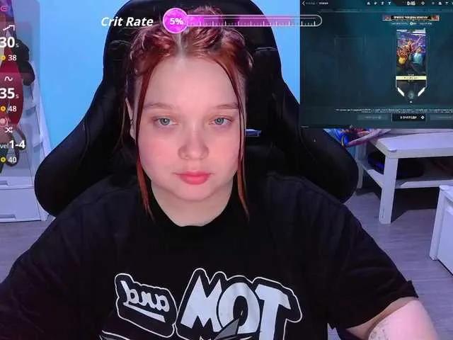 Offline AlinaAdams on BongaCams