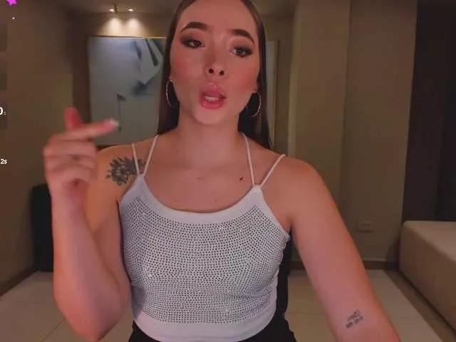 Offline AlinaKravitz on BongaCams