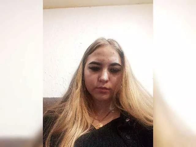 Offline AlinaPairs on BongaCams