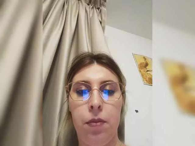 Freechat alissonone on BongaCams