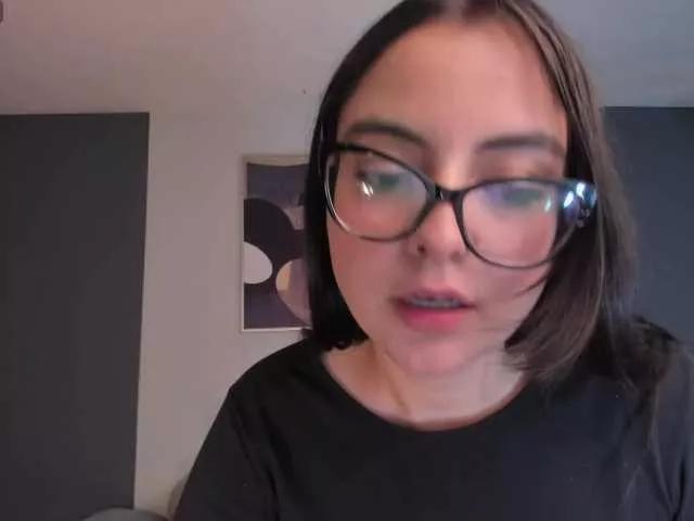 Offline AllisonRogers on BongaCams