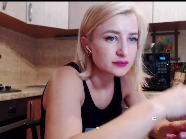 Offline alya555 on BongaCams