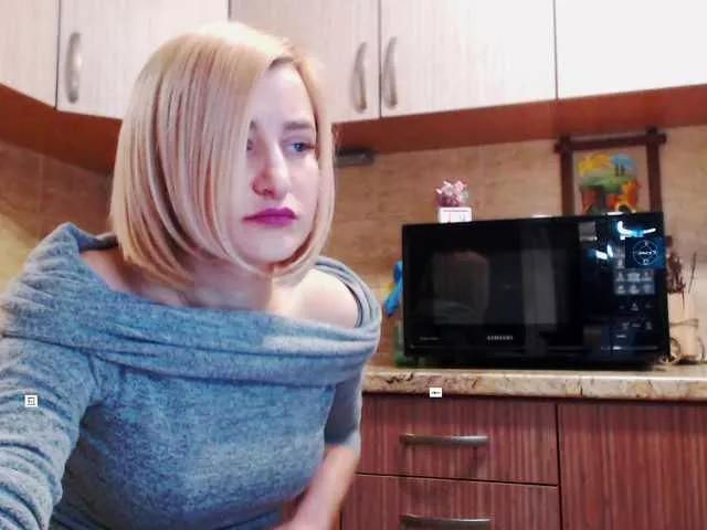 Offline alya555 on BongaCams