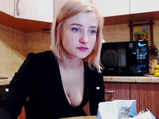 Offline alya555 on BongaCams