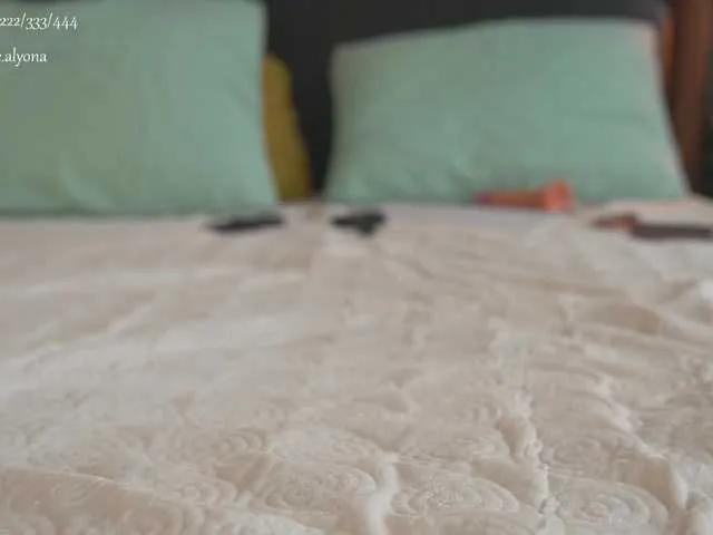 BongaCams alyonaqueen is Freechat alyonaqueen — French kisses and soft love bites really turn me in. It turn me on a real man who know to push that button to make me go so damn crazy! I am addicted to gentle sensual touches and a man with good sense of humor.I enjoy c2c sessions.Lets find out...