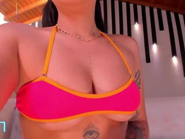 Offline AlyssaDean on BongaCams