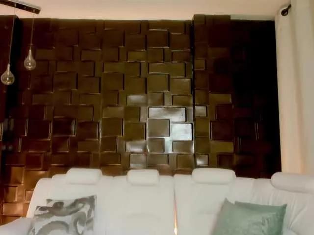 Freechat AmberColors on BongaCams