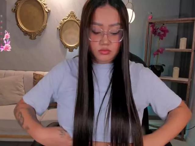 Offline AmberLewis on BongaCams