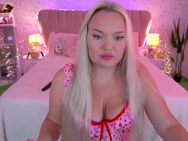 AmelyLoveme — Confident men with a healthy sense of humor who treat girls with respect