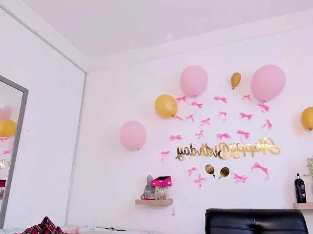 Offline amina-hafssa on BongaCams