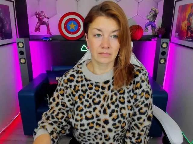 Freechat AnaMills on BongaCams