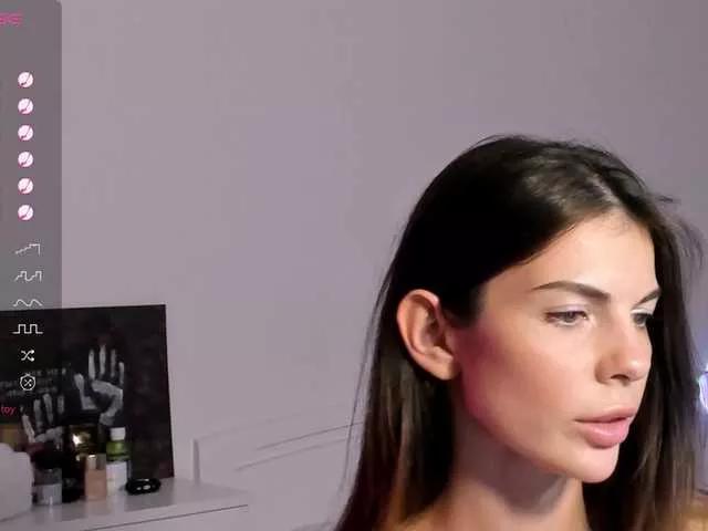 Freechat andrea-tasty on BongaCams