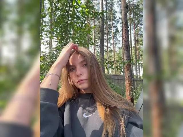 Offline ann-den on BongaCams