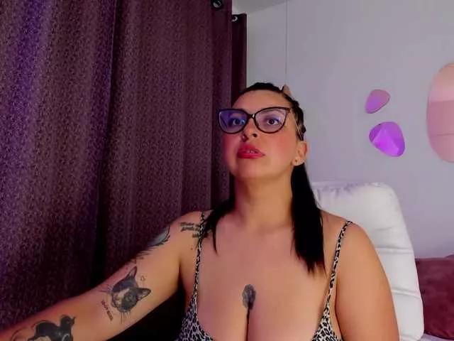 Anniie on BongaCams 