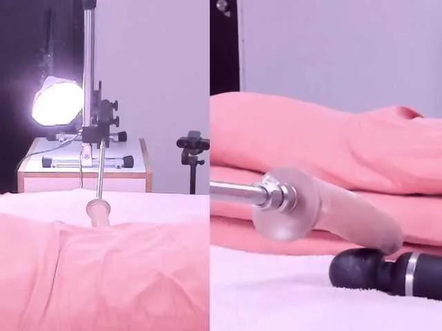 Offline Ariel-Little18 on BongaCams