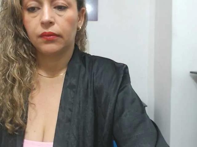 Offline ariellth on BongaCams