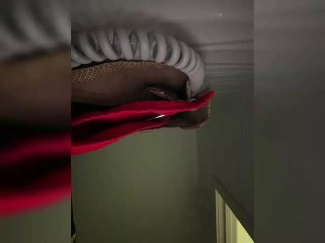 Offline BabyDarii on BongaCams