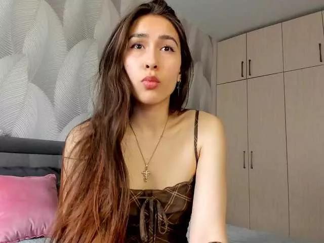 Bambiiiii on BongaCams 