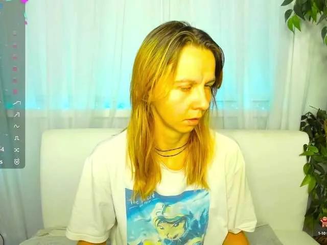 Offline Beellami on BongaCams