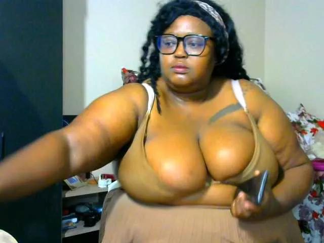 BellyGoddess on BongaCams 