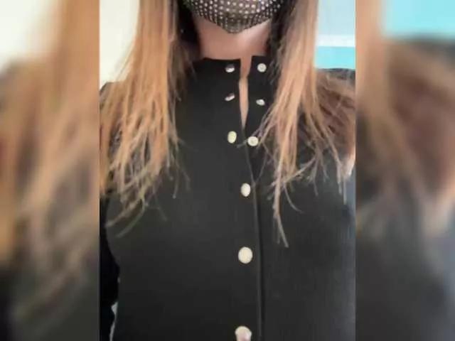 Freechat Belosnezhka on BongaCams