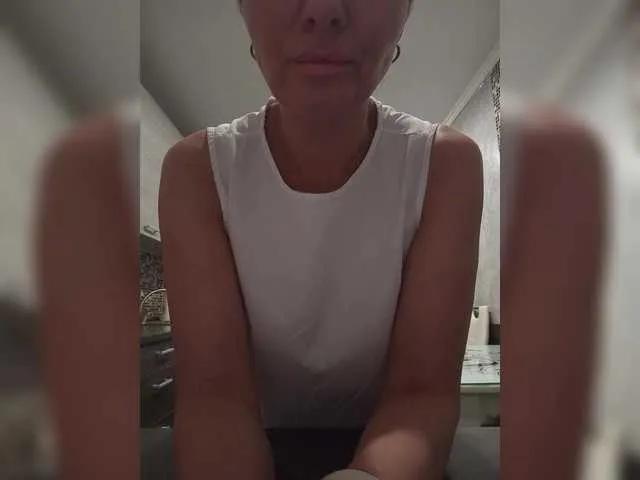 Offline Biggirl777 on BongaCams