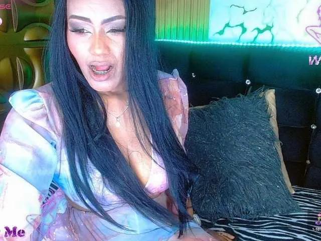 blackambar — I am funny and outgoing I love to please you and learn about new things and experiences with you, I wait for you in my room to share and spend a very pleasant time.