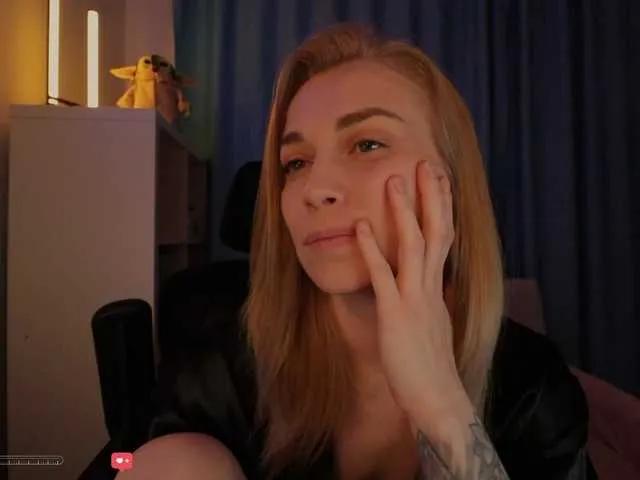 Offline BlackMonro on BongaCams