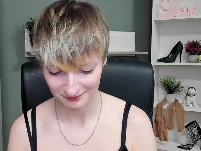 Offline BlairPlay on BongaCams