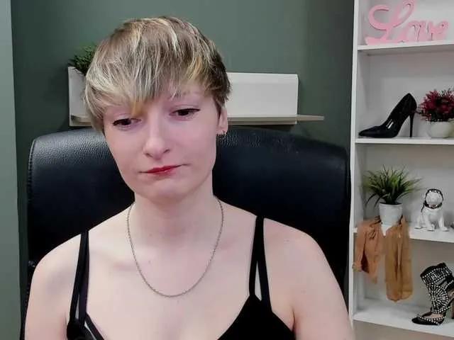 Offline BlairPlay on BongaCams