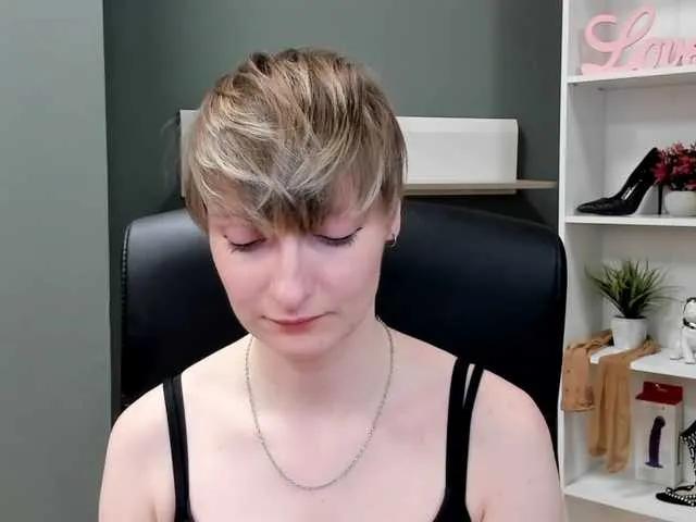 Offline BlairPlay on BongaCams