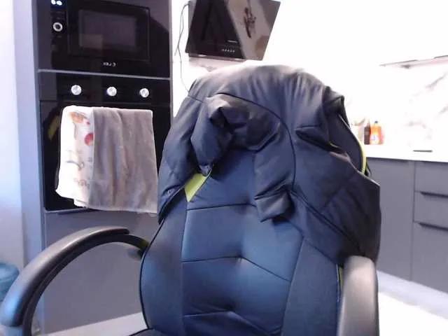 Offline blondalina on BongaCams