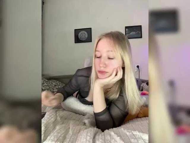 Freechat BLONDINO4KA on BongaCams