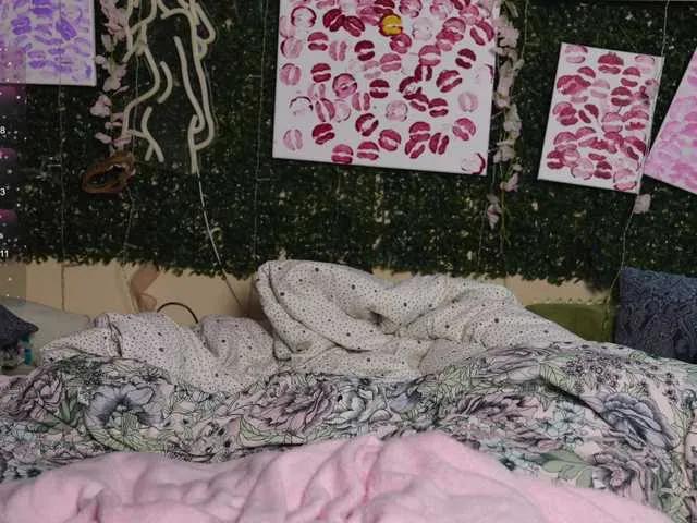 Offline BlueCherry on BongaCams