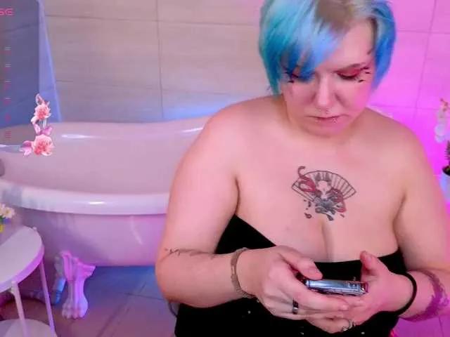 Offline bluelunaray on BongaCams