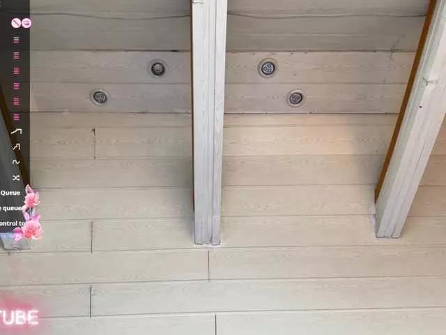 Offline BustyTUBE on BongaCams