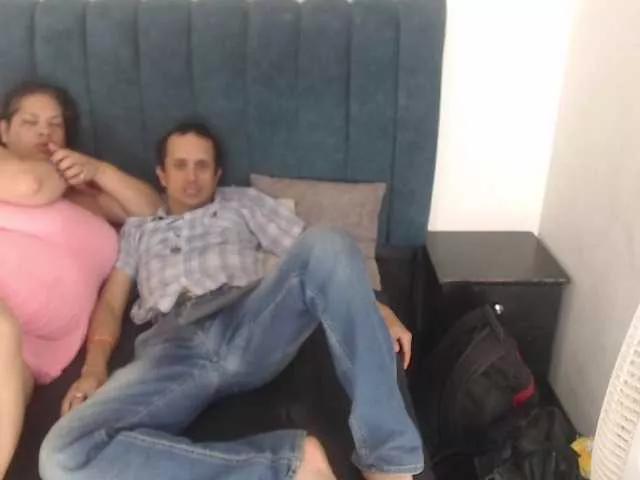 Offline CandyandJhon on BongaCams