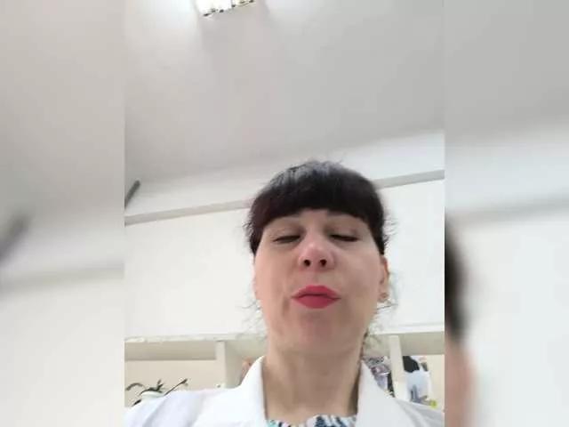 Offline caroliiine on BongaCams