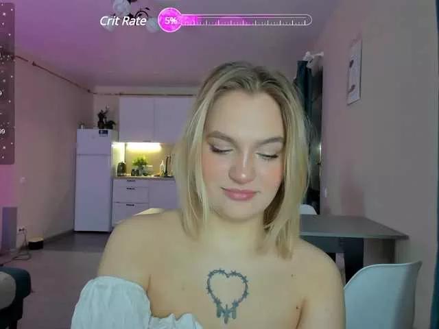 Offline CarolineLovers on BongaCams