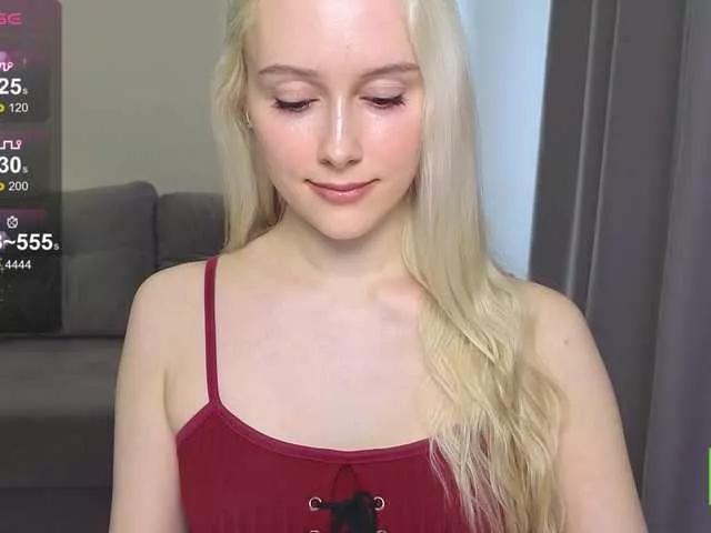 Offline CaseyLaBow on BongaCams